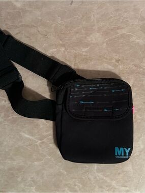 Black Crossbody Sling Bag with Arrow Print
